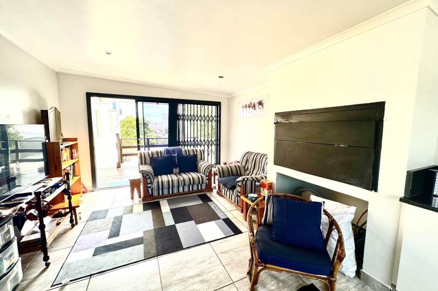 4 Bedroom Property for Sale in Country Club Western Cape